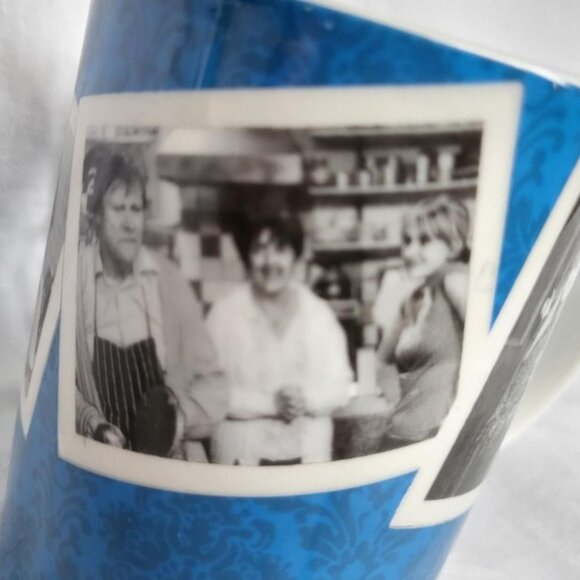 Pair of Coronation St. Mugs - Picture 10 of 13